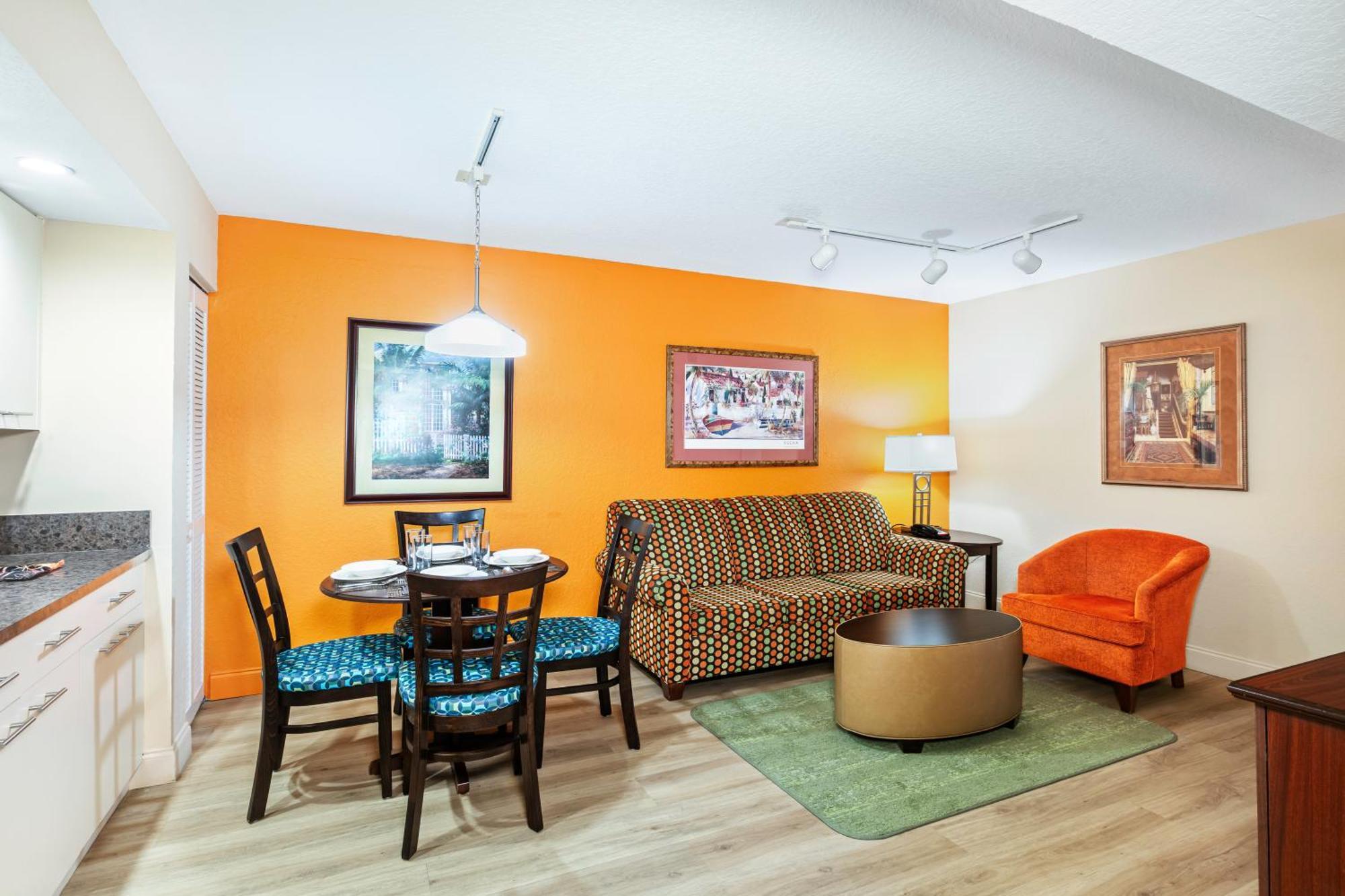 Superior Two-Bedroom Suite,1697824047:JPEG